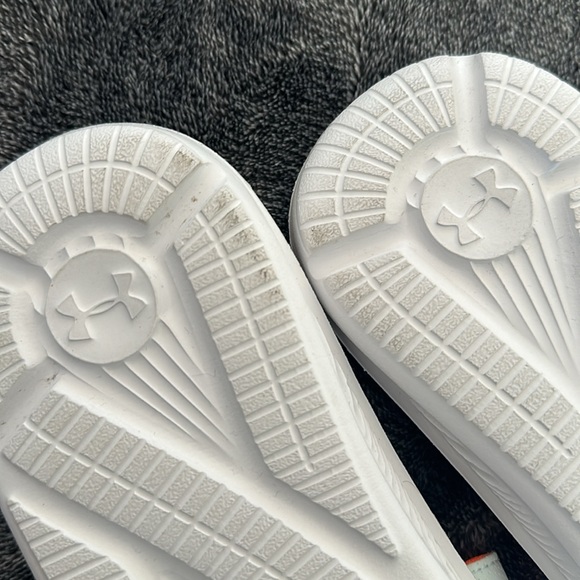 Under Armour slides - Picture 5 of 5